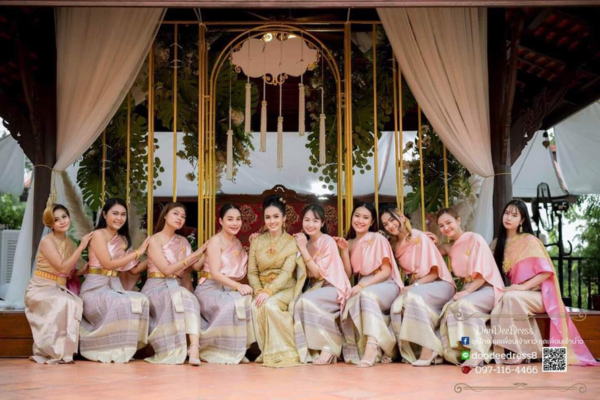 ชุดเพื่อนเจ้าสาว ชุดเพื่อนเจ้าสาว