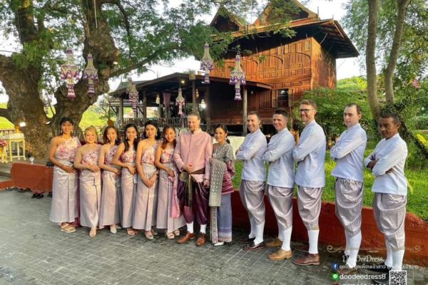 ชุดเพื่อนเจ้าสาว ชุดเพื่อนเจ้าสาว