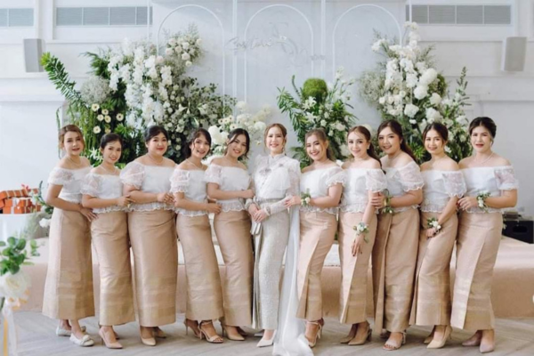 ชุดเพื่อนเจ้าสาว ชุดเพื่อนเจ้าสาว