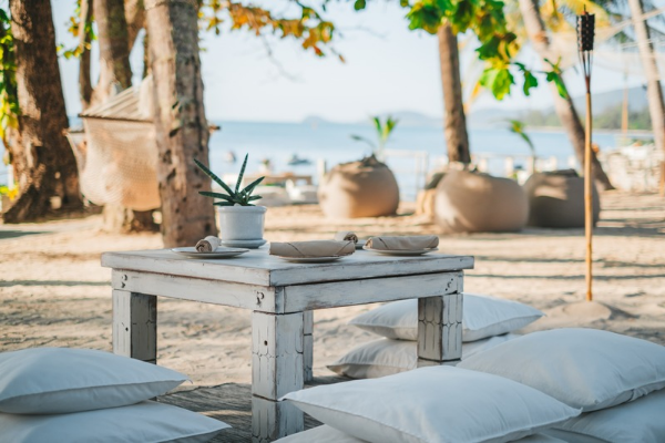 https://www.weddinginthai.com/contact