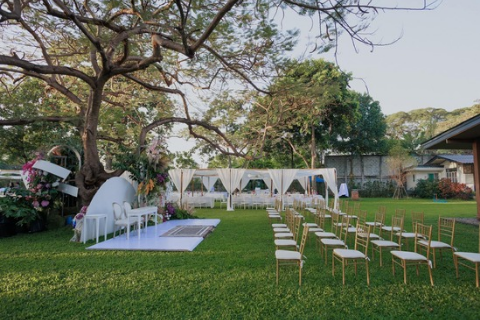 Villa De Pruek - Venue & Boutique Villa by the river