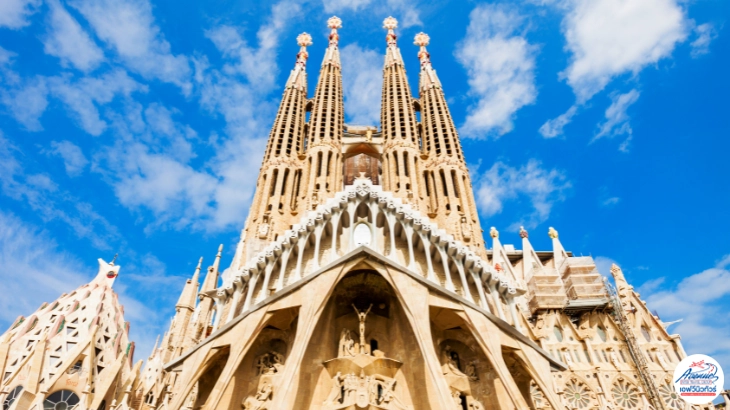 มหาวิหาร Sagrada Família ในบาร์เซโลนา ประเทศสเปน