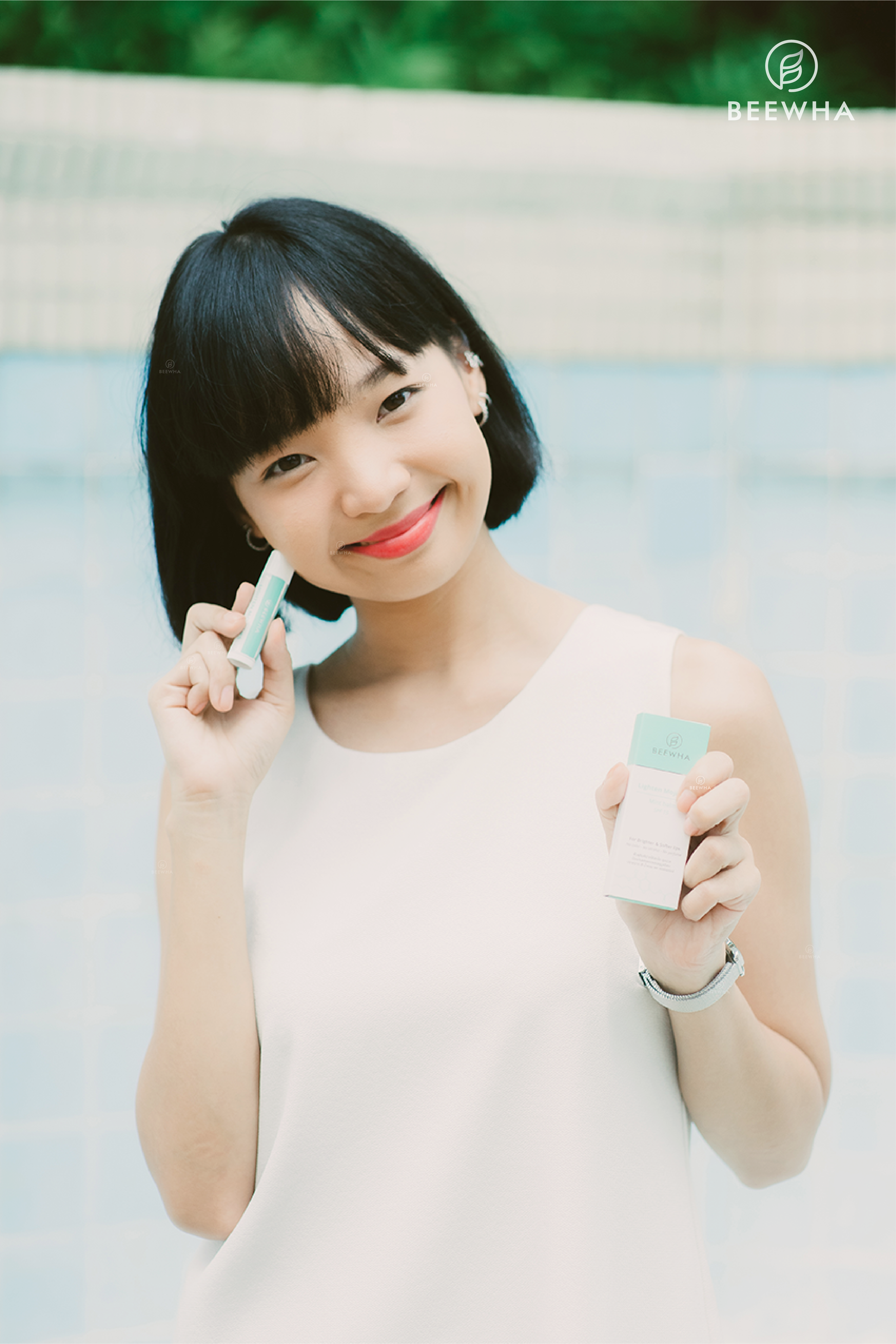 smile with Beewha smile with Beewha