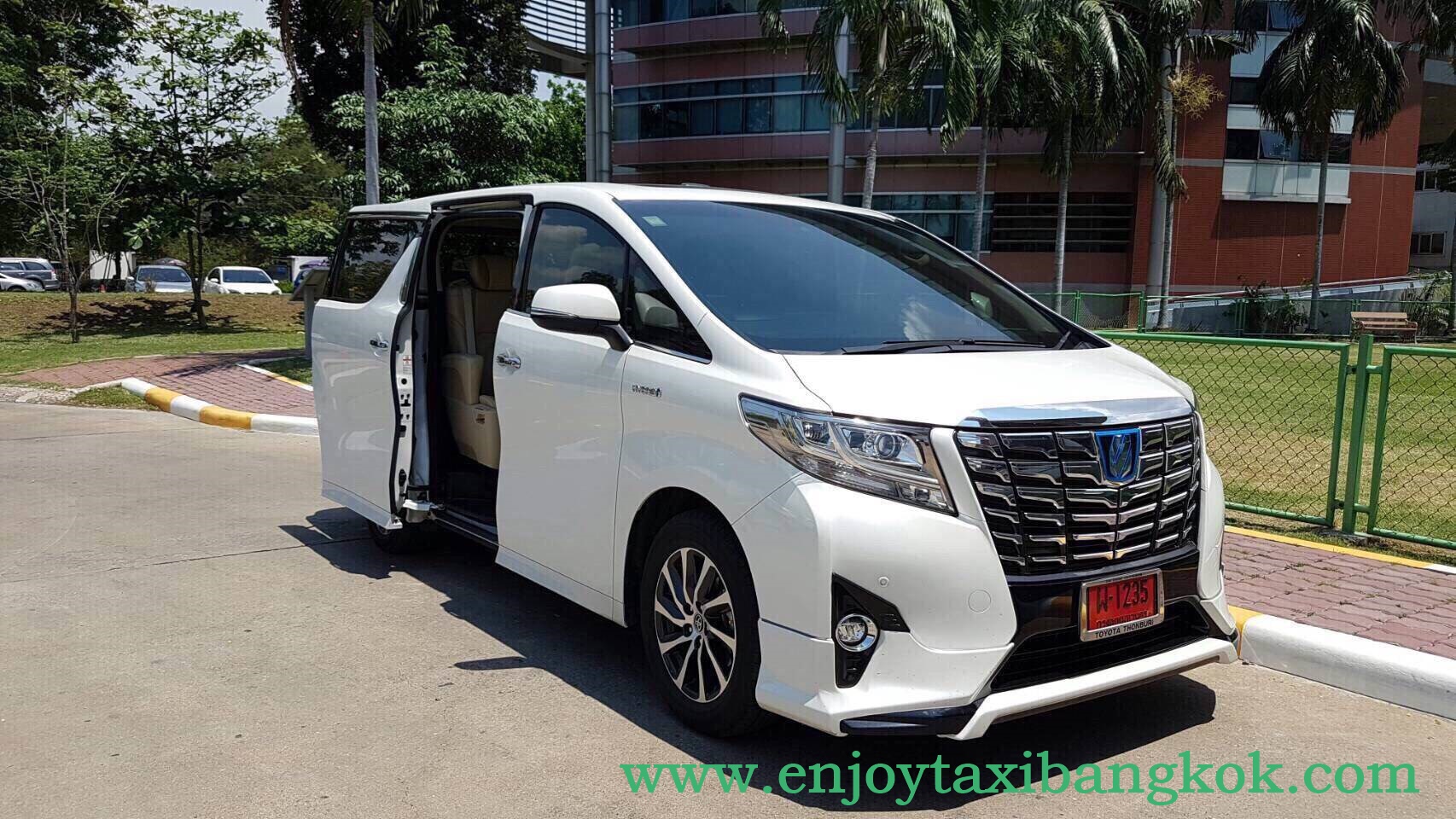 Luxury van car service Toyota Alphard 