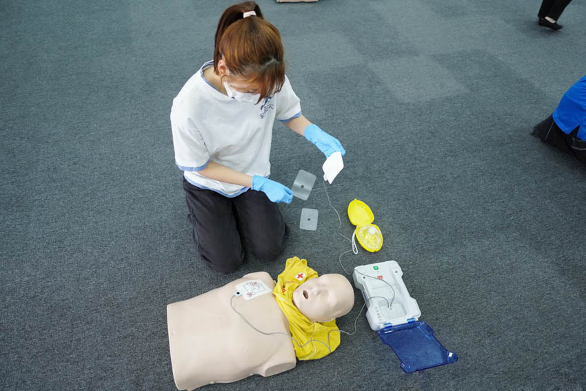 ปฐมพยาบาล cpr aed