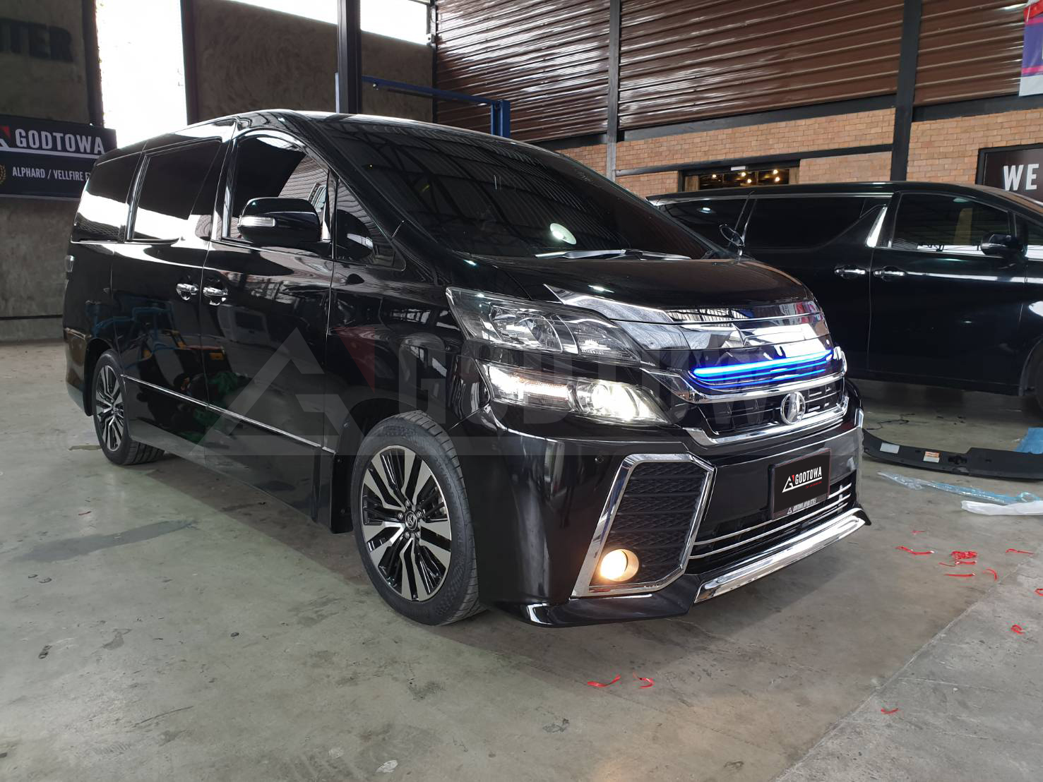 ชุดแต่งแปลงหน้า VELLFIRE 2015