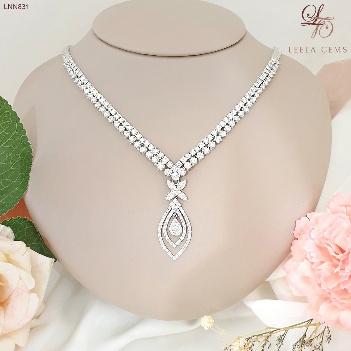 Diamond Necklace with detachable pendant