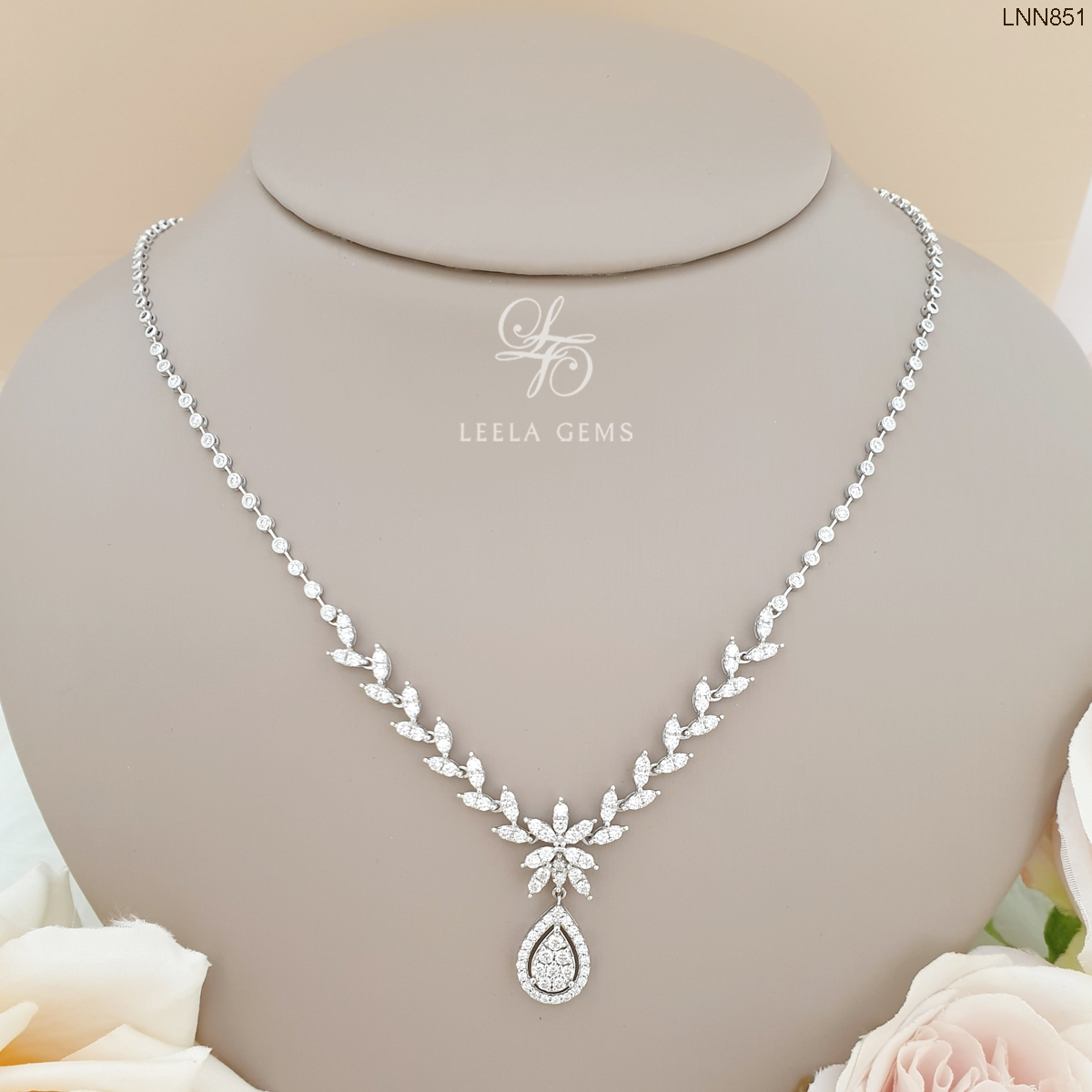 Diamond Necklace with detachable pendant