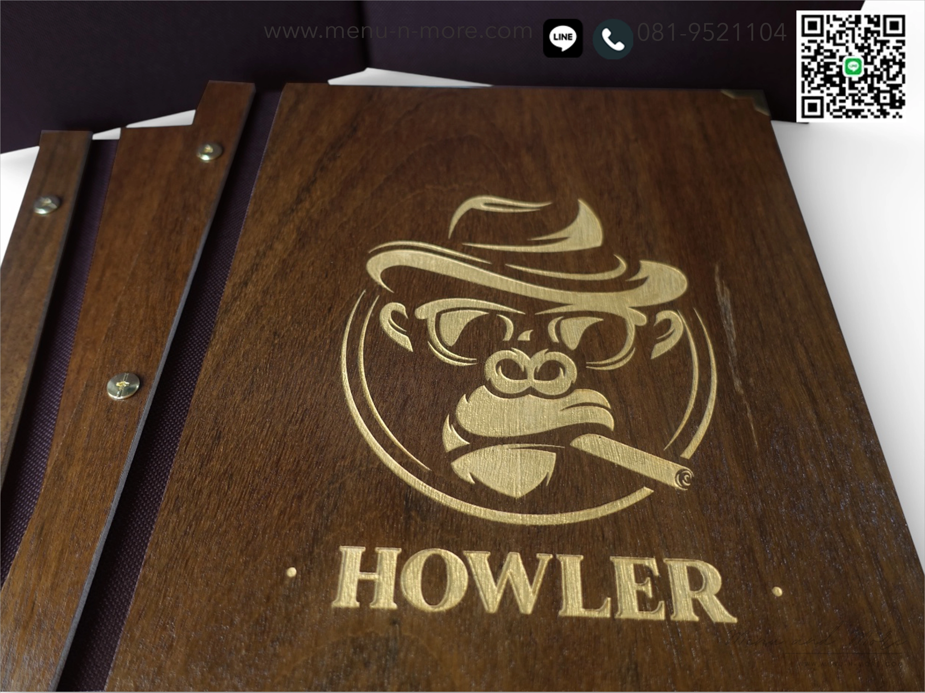 แฟ้มเมนูอาหารทำจากไม้