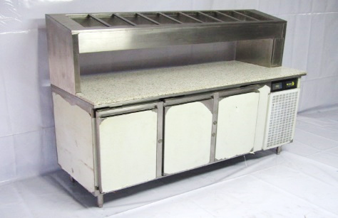 REFRIGERATED PIZZA PREPARATION TABLE