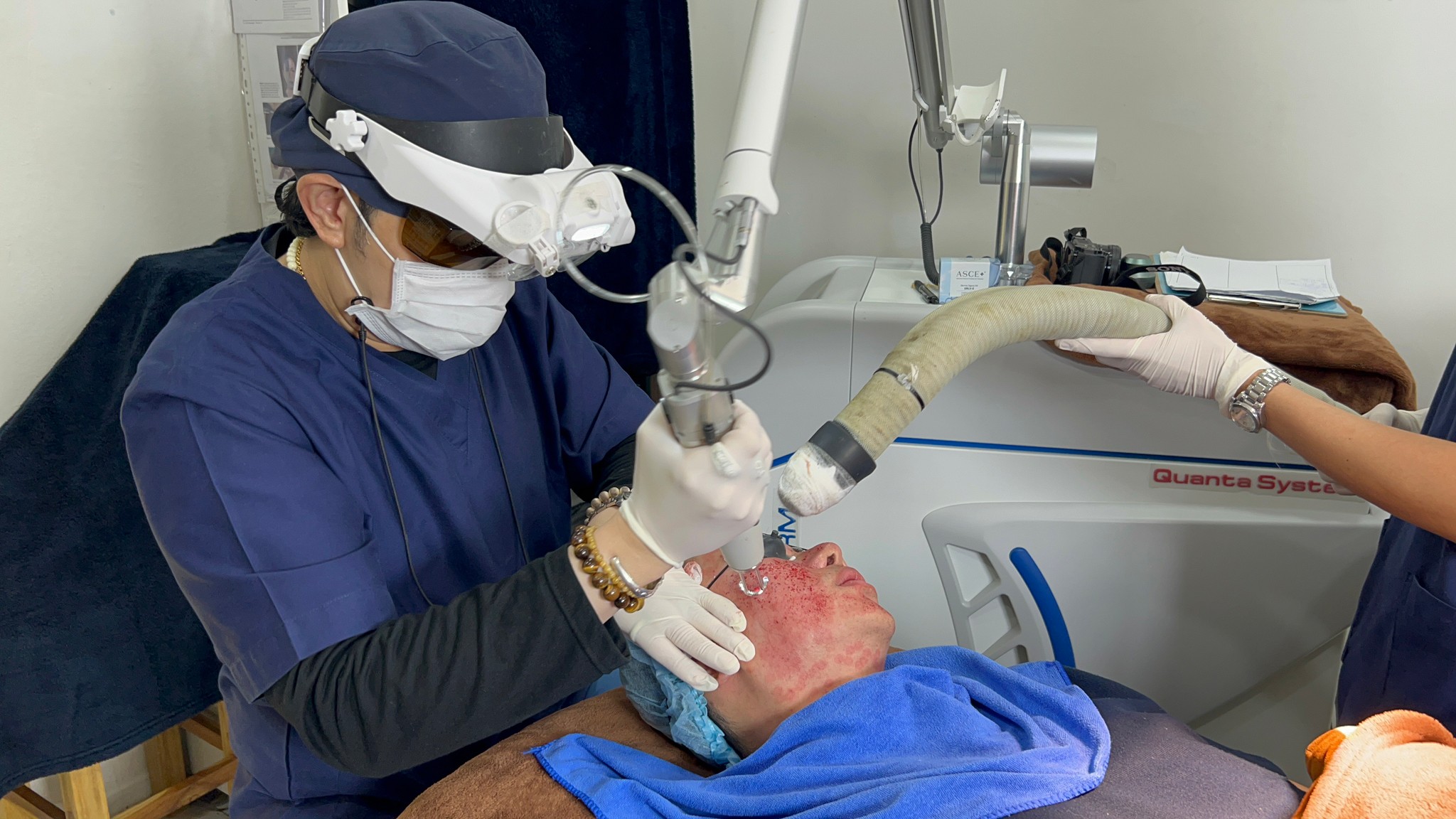 มีสิวอักเสบเม็ดใหญ่ ไม่มีหัว ขึ้น ดูแลอย่างไรดี ? มีสิวอักเสบเม็ดใหญ่ ไม่มีหัว ขึ้น ดูแลอย่างไรดี ?