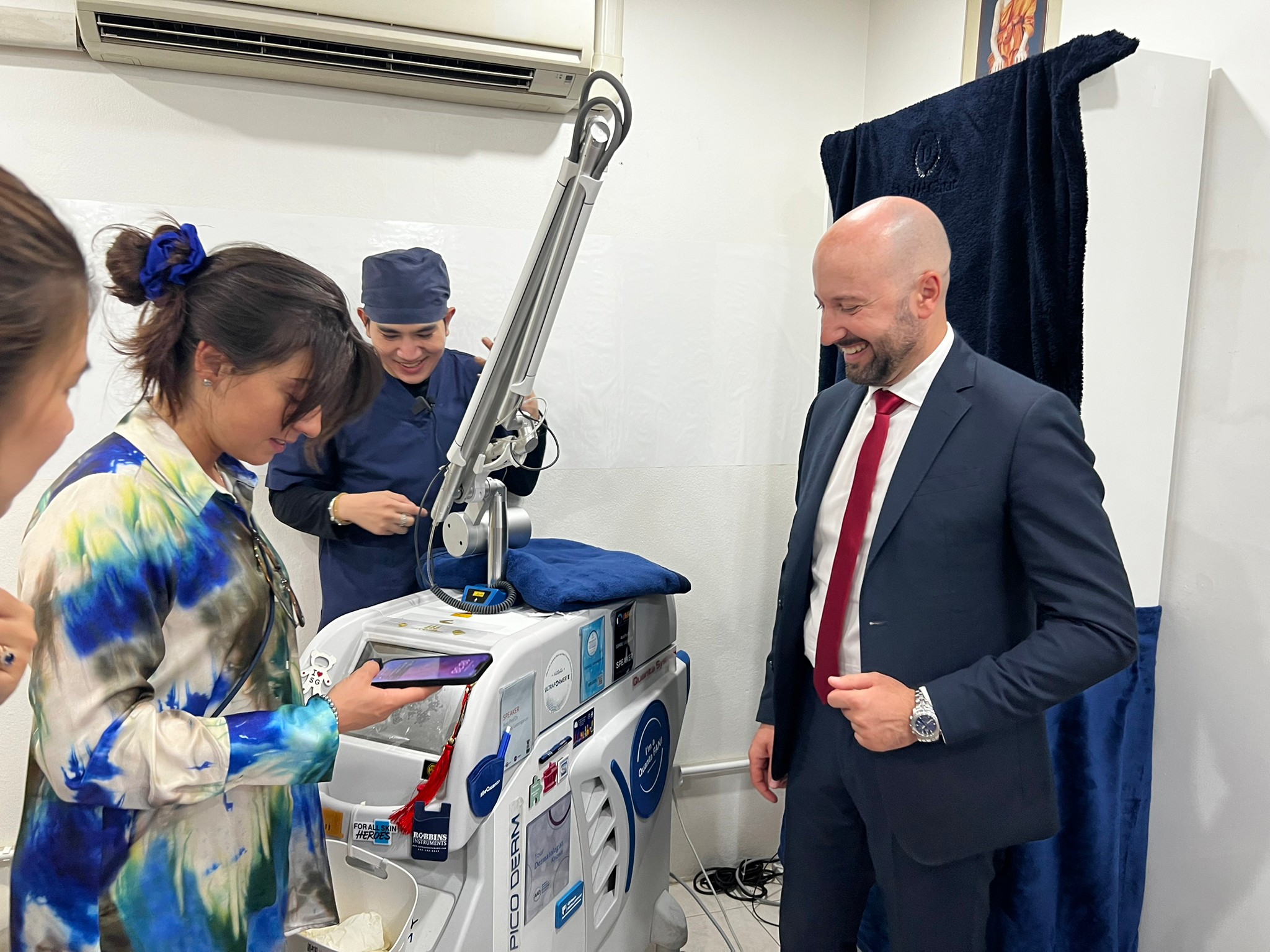 Interview with Quanta on Tour: Discovery Picosecond Laser and Acne Scar Interview with Quanta on Tour: Discovery Picosecond Laser and Acne Scar