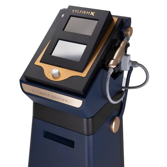 Update เทคนิคยกกระชับผิว หลุมสิว ดูแลปัญหาเม็ดสี ฝ้า+เส้นเลือด: SYLFIRM X นวัตกรรมคลื่นวิทยุแบบเข็ม (Fractional microneedle Radiofrequency) Update เทคนิคยกกระชับผิว หลุมสิว ดูแลปัญหาเม็ดสี ฝ้า+เส้นเลือด: SYLFIRM X นวัตกรรมคลื่นวิทยุแบบเข็ม (Fractional microneedle Radiofrequency)