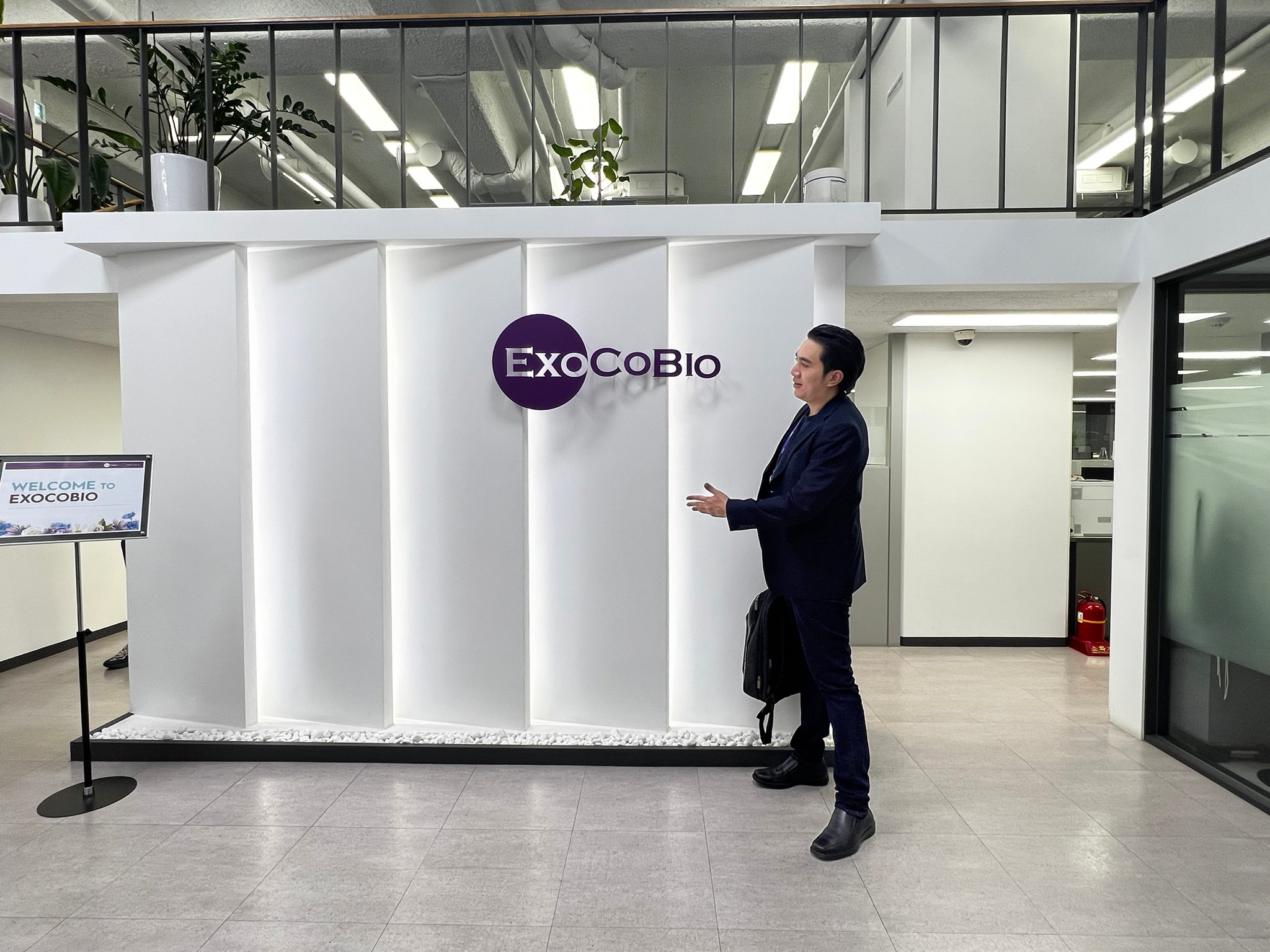 ผู้ช่วยศาสตราจารย์ นายแพทย์ ศุภะรุจ เลื่องอรุณ (หมอรุจ) ได้รับเกียรติร่วมบรรยาย Clinical Aplication of Exosomes และได้รับรางวัล CLINICAL CASE Award ผู้ช่วยศาสตราจารย์ นายแพทย์ ศุภะรุจ เลื่องอรุณ (หมอรุจ) ได้รับเกียรติร่วมบรรยาย Clinical Aplication of Exosomes และได้รับรางวัล CLINICAL CASE Award