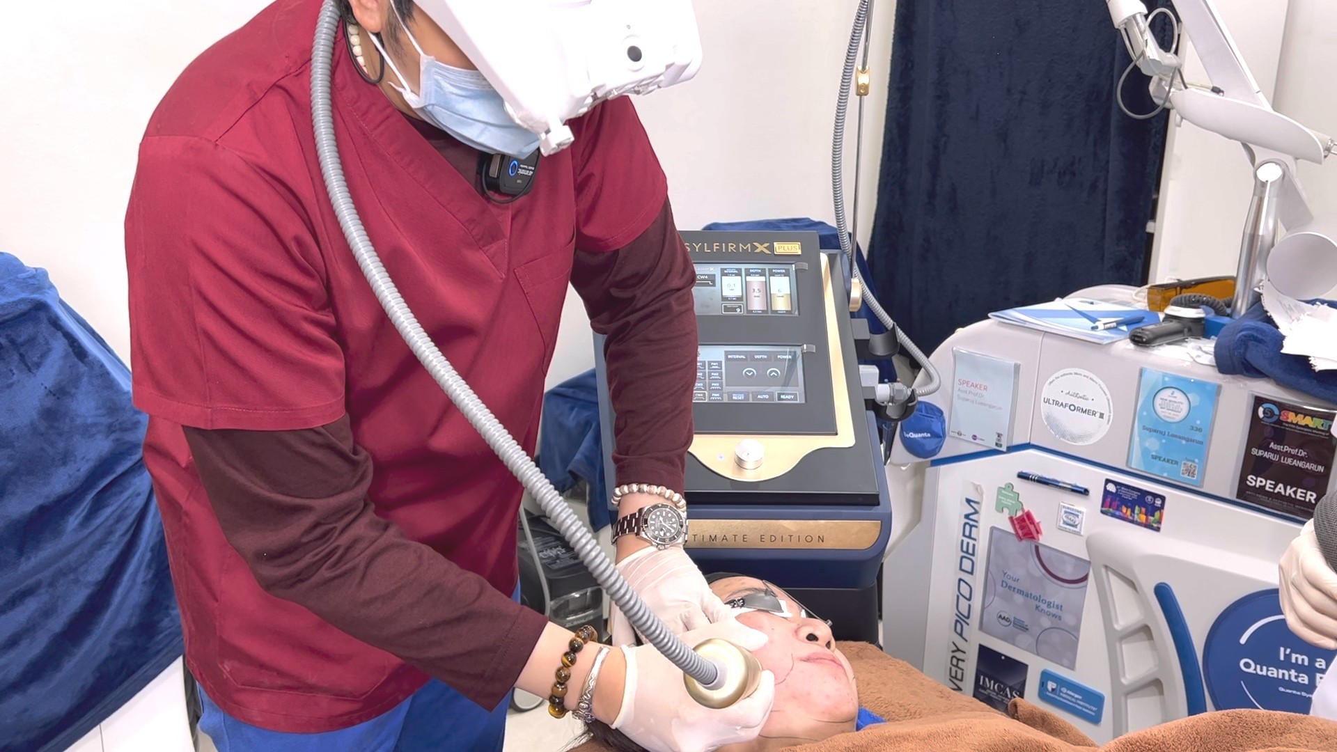 แนะนำเทคนิคดูแลแผลเป็นหลุมสิวด้วย SYLFIRM X Plus + Exosomes (SYLFIRM X Plus & Exosomes for Acne Scar Treatment) แนะนำเทคนิคดูแลแผลเป็นหลุมสิวด้วย SYLFIRM X Plus + Exosomes (SYLFIRM X Plus & Exosomes for Acne Scar Treatment)