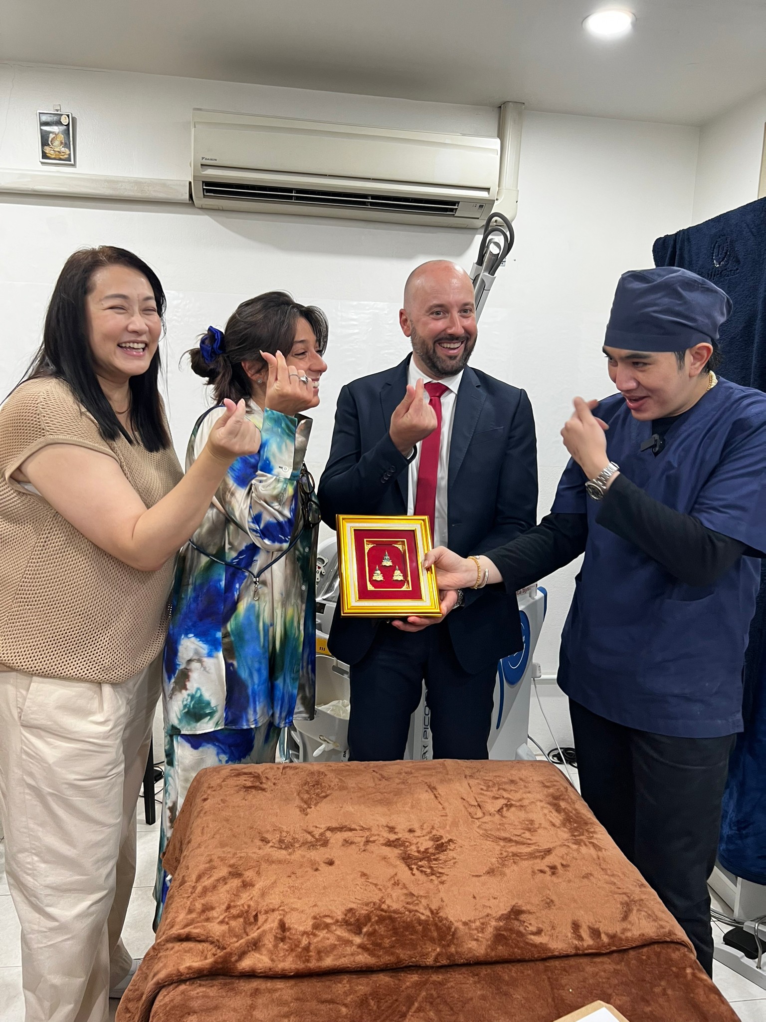 Interview with Quanta on Tour: Discovery Picosecond Laser and Acne Scar Interview with Quanta on Tour: Discovery Picosecond Laser and Acne Scar