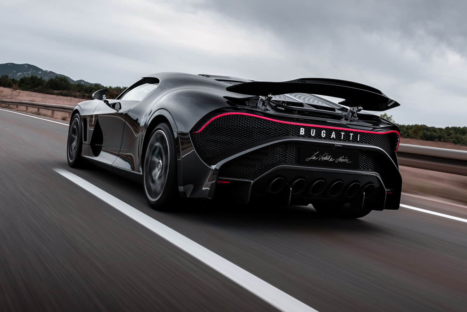 แบรนด์รถหรู Bugatti La Voiture Noire