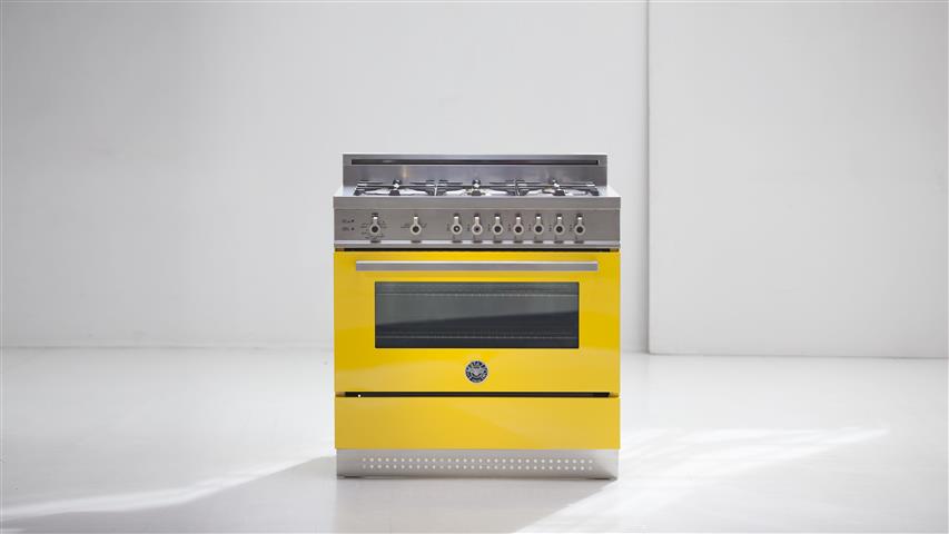 เตาอบ Bertazzoni Freestand cooker รุ่น Professional ดีไซน์จากอิตาลี