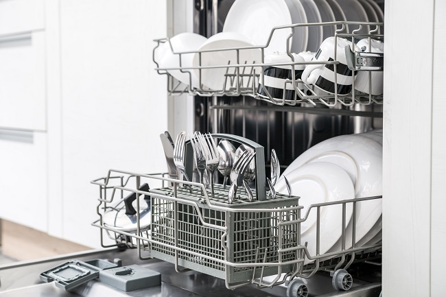 5 ข้อดีที่ควรเปลี่ยนมาใช้เครื่องล้างจาน