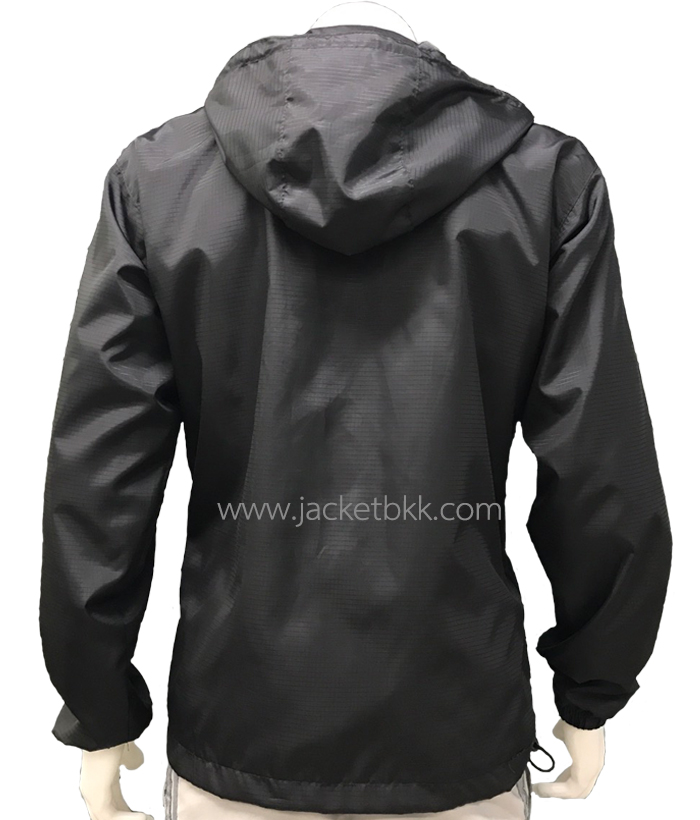 เสื้อแจ็คเก็ต-ผ้าร่มกันน้ำสีดำมีฮู๊ด