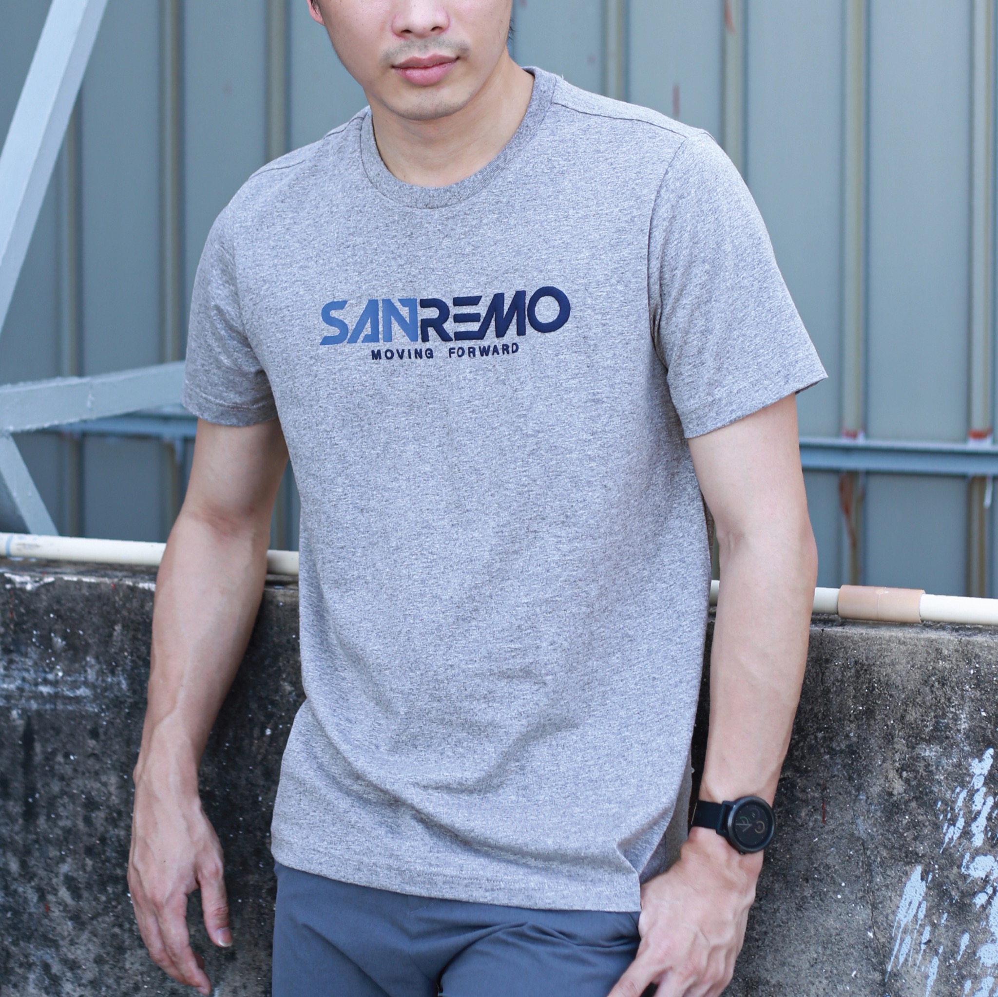 เสื้อยืดคอกลมสีเทา สกรีนลาย  "SanRemo moving forward" รหัส SCTK2