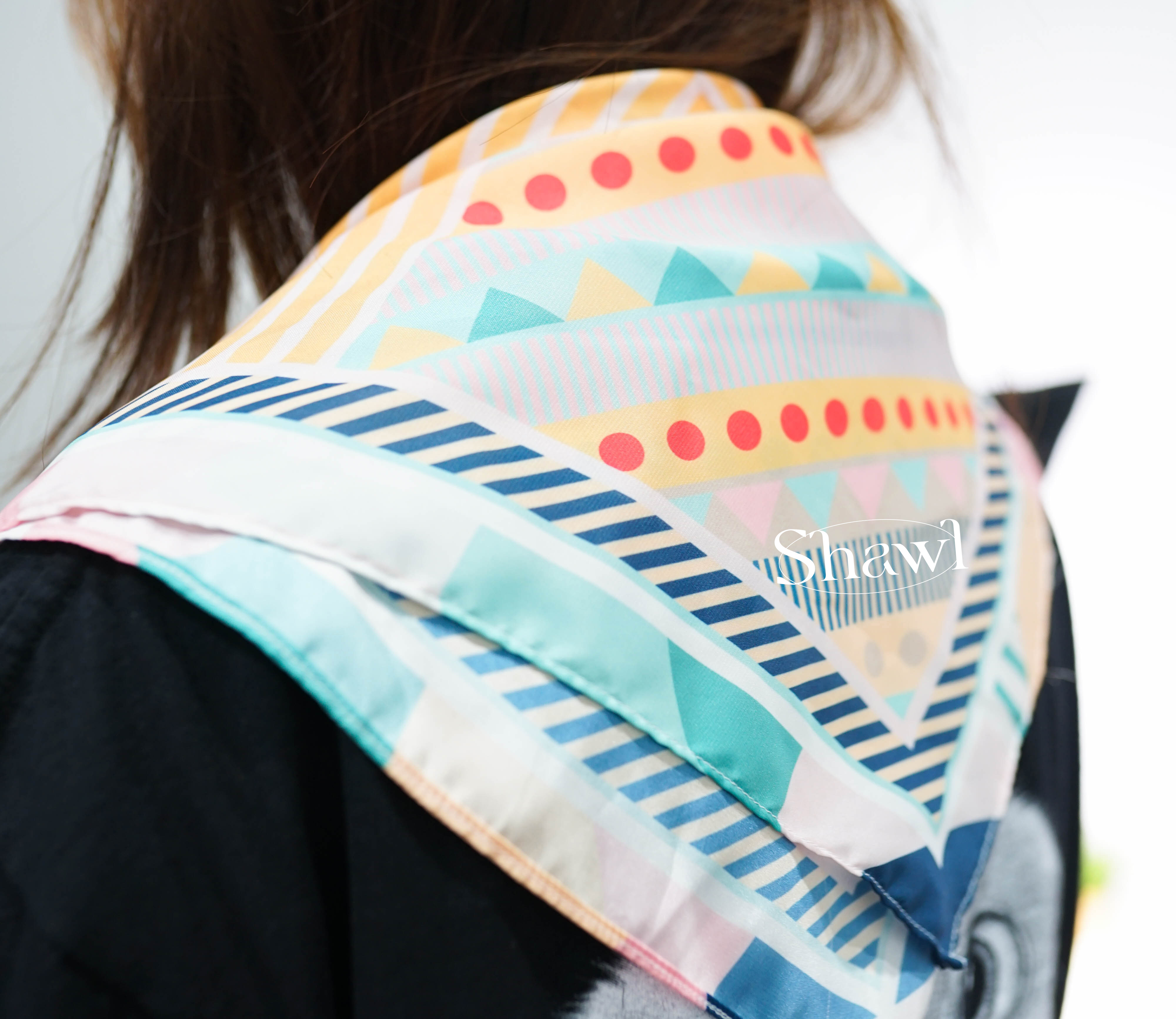 รับทำผ้าคลุมไหล่ออกแบบลายเองได้ รับทำผ้าคลุมไหล่ออกแบบลายเองได้