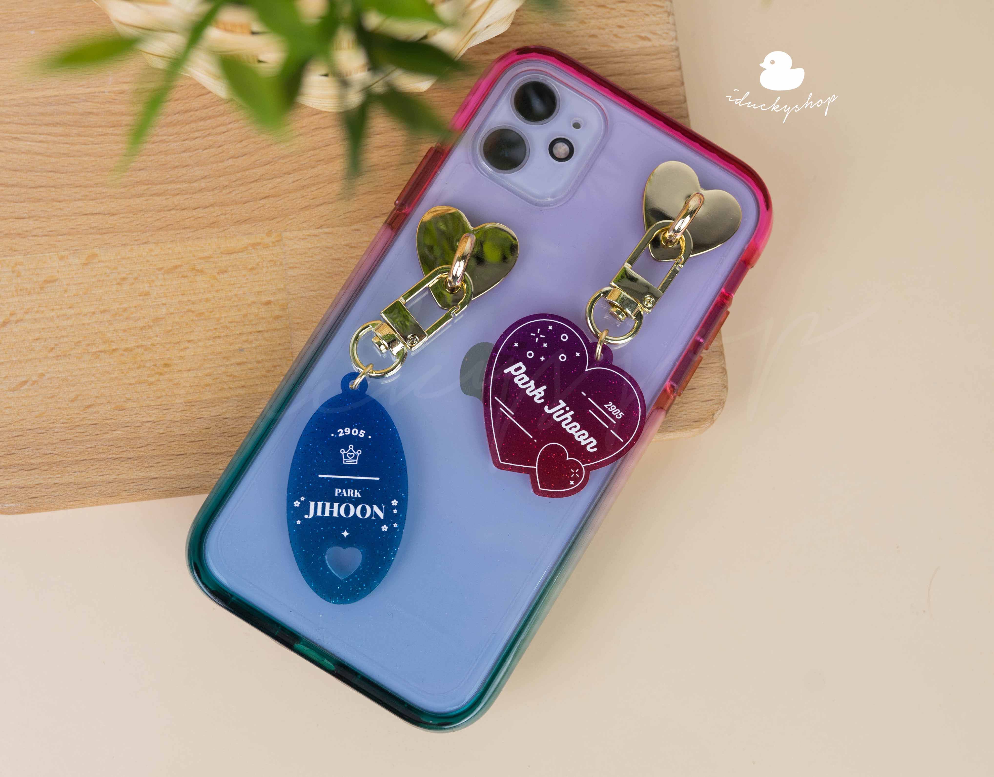 รับทำพวงกุญแจติดหลังโทรศัพท์ รับทำพวงกุญแจติดหลังโทรศัพท์