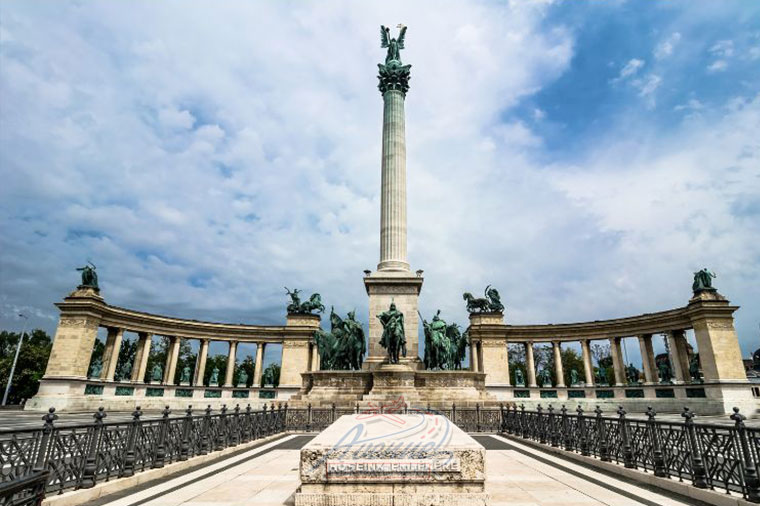 Heroes’ Square Heroes’ Square