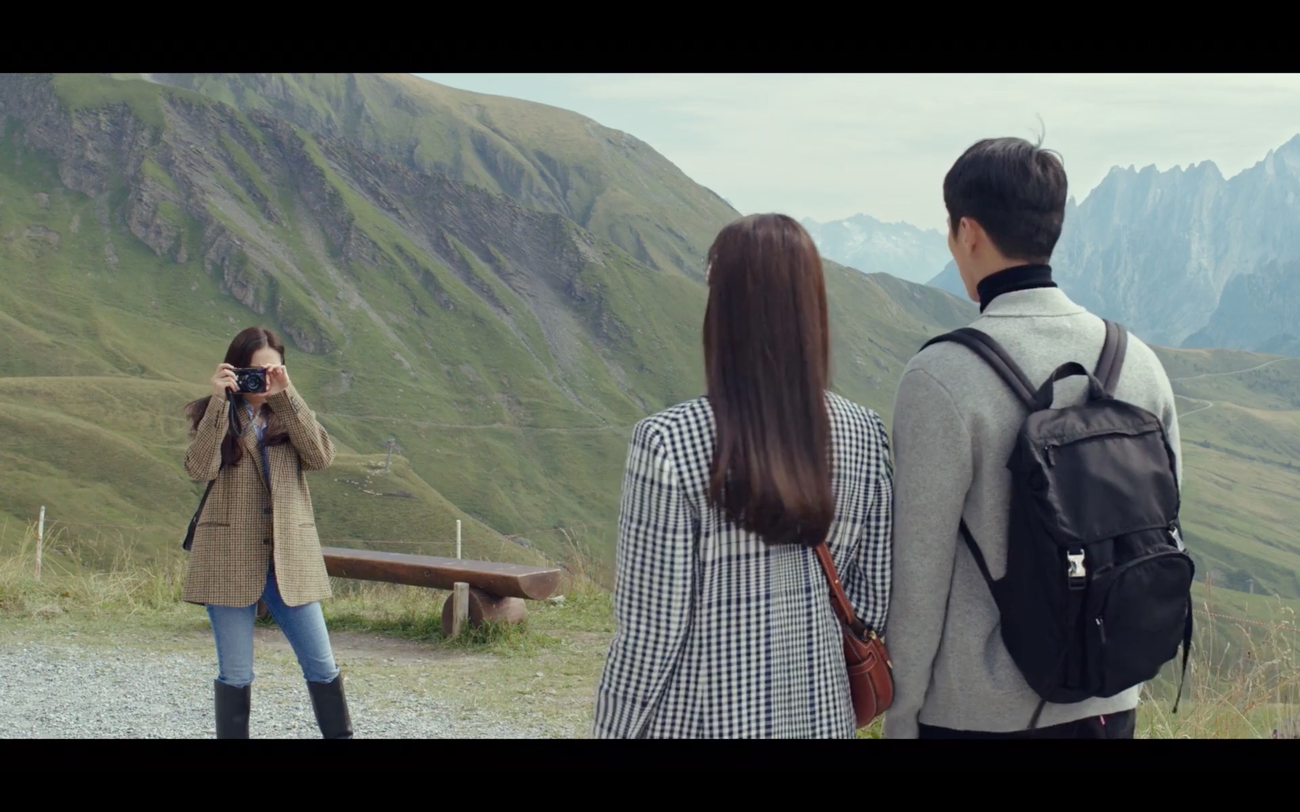 สถานที่ถ่ายทำ Crash Landing on You ปักหมุดรักฉุกเฉิน avenue