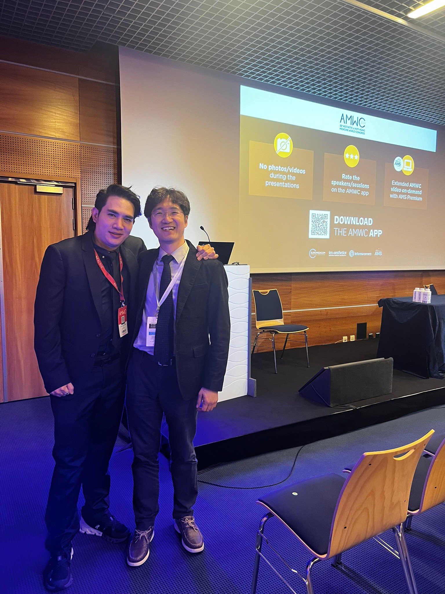 หมอรุจ ผศ. นพ. ศุภะรุจ เลื่องอรุณ แพทย์จากเอเชียหนึ่งเดียว เป็น 1 ใน Finalist จากงาน AMWC 2024 Monaco หมอรุจ ผศ. นพ. ศุภะรุจ เลื่องอรุณ แพทย์จากเอเชียหนึ่งเดียว เป็น 1 ใน Finalist จากงาน AMWC 2024 Monaco