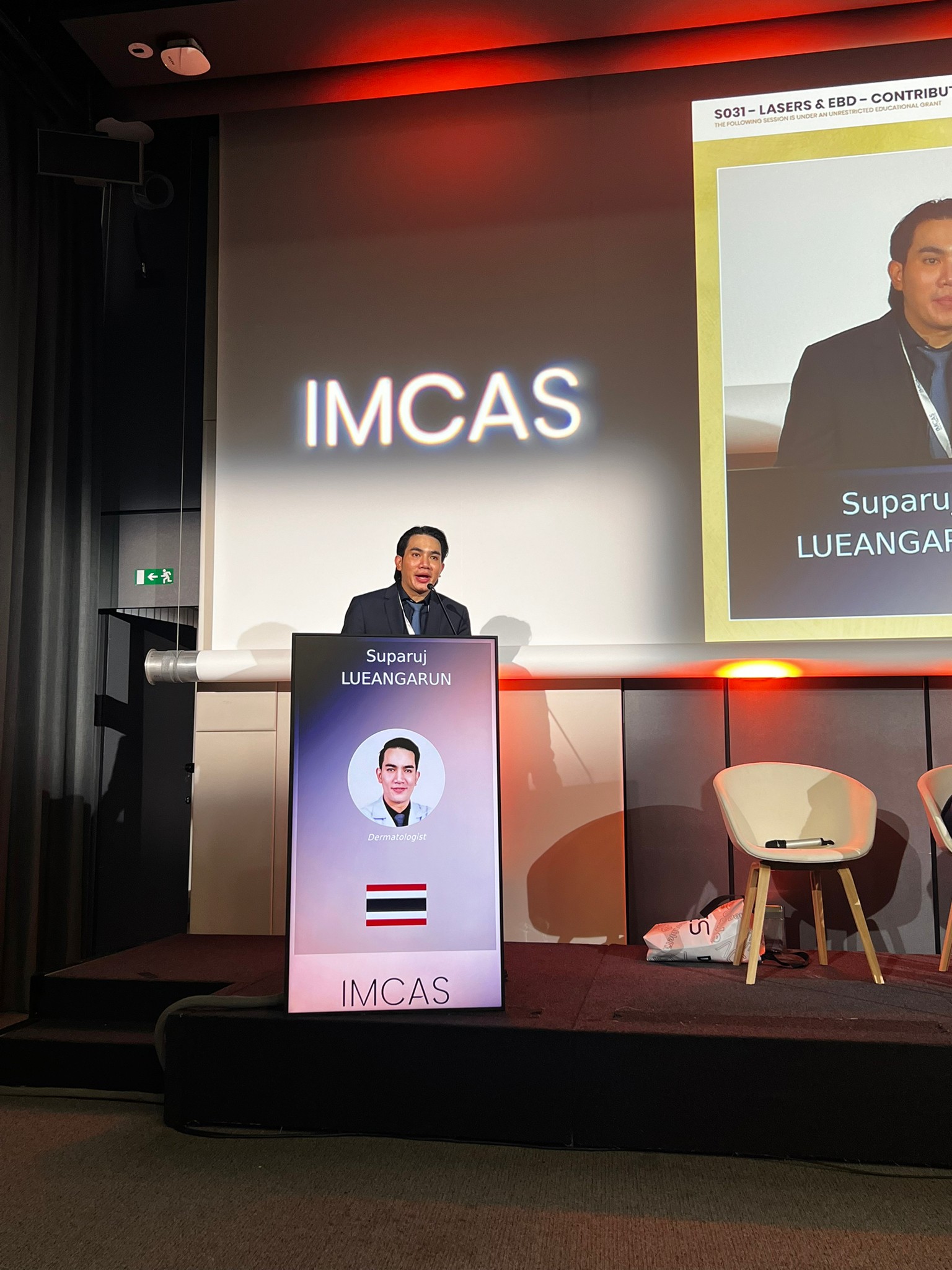 หมอรุจ ผศ. นพ. ศุภะรุจ เลื่องอรุณ ได้รับเกียรติเชิญให้เป็นวิทยากรในการประชุมทางด้านผิวหนังและศัลยกรรมตกแต่งระดับนานาชาติ ที่ใหญ่ที่สุดในโลก IMCAS World Congress 2024 ซึ่งปีนี้การประชุมจัดขึ้นที่ ศูนย์ประชุม Le Palais Des Congres (Paris) กรุงปารีส ที่ประเทศฝรั่งเศส หมอรุจ ผศ. นพ. ศุภะรุจ เลื่องอรุณ ได้รับเกียรติเชิญให้เป็นวิทยากรในการประชุมทางด้านผิวหนังและศัลยกรรมตกแต่งระดับนานาชาติ ที่ใหญ่ที่สุดในโลก IMCAS World Congress 2024 ซึ่งปีนี้การประชุมจัดขึ้นที่ ศูนย์ประชุม Le Palais Des Congres (Paris) กรุงปารีส ที่ประเทศฝรั่งเศส