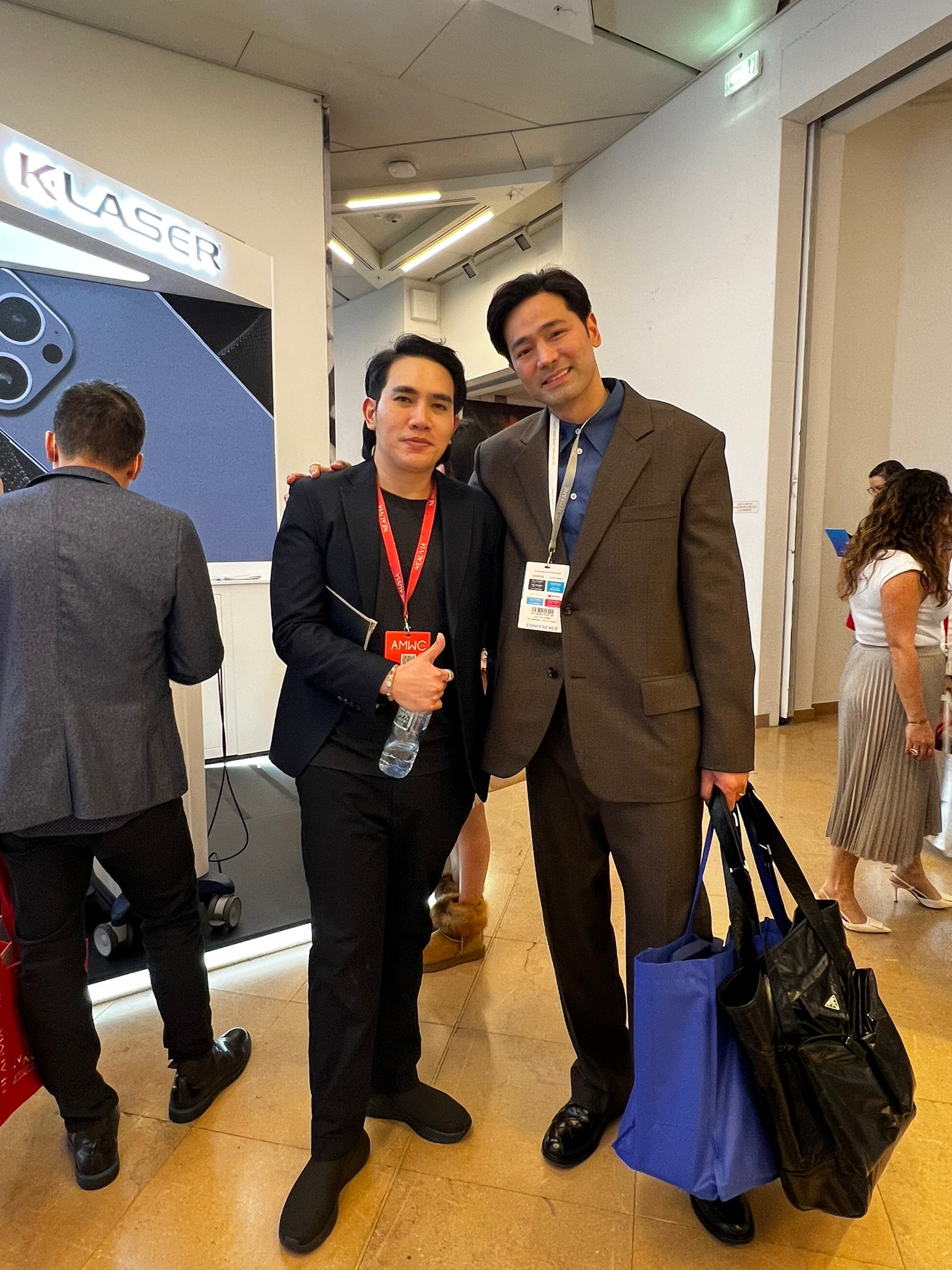 หมอรุจ ผศ. นพ. ศุภะรุจ เลื่องอรุณ แพทย์จากเอเชียหนึ่งเดียว เป็น 1 ใน Finalist จากงาน AMWC 2024 Monaco หมอรุจ ผศ. นพ. ศุภะรุจ เลื่องอรุณ แพทย์จากเอเชียหนึ่งเดียว เป็น 1 ใน Finalist จากงาน AMWC 2024 Monaco