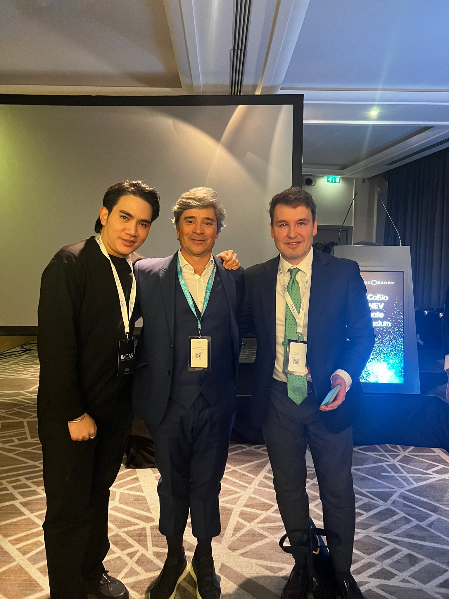 หมอรุจ ผศ. นพ. ศุภะรุจ เลื่องอรุณ ได้รับเกียรติเชิญให้เป็นวิทยากรในการประชุมทางด้านผิวหนังและศัลยกรรมตกแต่งระดับนานาชาติ ที่ใหญ่ที่สุดในโลก IMCAS World Congress 2024 ซึ่งปีนี้การประชุมจัดขึ้นที่ ศูนย์ประชุม Le Palais Des Congres (Paris) กรุงปารีส ที่ประเทศฝรั่งเศส หมอรุจ ผศ. นพ. ศุภะรุจ เลื่องอรุณ ได้รับเกียรติเชิญให้เป็นวิทยากรในการประชุมทางด้านผิวหนังและศัลยกรรมตกแต่งระดับนานาชาติ ที่ใหญ่ที่สุดในโลก IMCAS World Congress 2024 ซึ่งปีนี้การประชุมจัดขึ้นที่ ศูนย์ประชุม Le Palais Des Congres (Paris) กรุงปารีส ที่ประเทศฝรั่งเศส