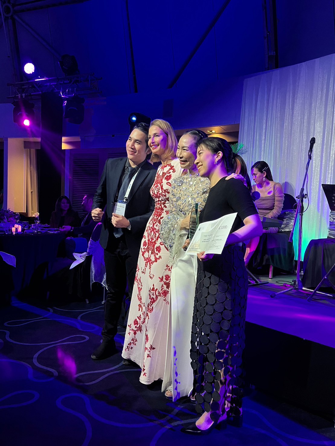 ผศ.นพ. ศุภะรุจ เลื่องอรุณ (หมอรุจ) ได้รับรางวัล DASIL Outstanding Award และ ได้รับเกียรติรับเชิญเป็นวิทยากร ในการประชุมแพทย์ผิวหนังระดับนานาชาติ DASIL 2023 Bangkok (Dermatology, Aesthetics, and Surgery International League) ผศ.นพ. ศุภะรุจ เลื่องอรุณ (หมอรุจ) ได้รับรางวัล DASIL Outstanding Award และ ได้รับเกียรติรับเชิญเป็นวิทยากร ในการประชุมแพทย์ผิวหนังระดับนานาชาติ DASIL 2023 Bangkok (Dermatology, Aesthetics, and Surgery International League)