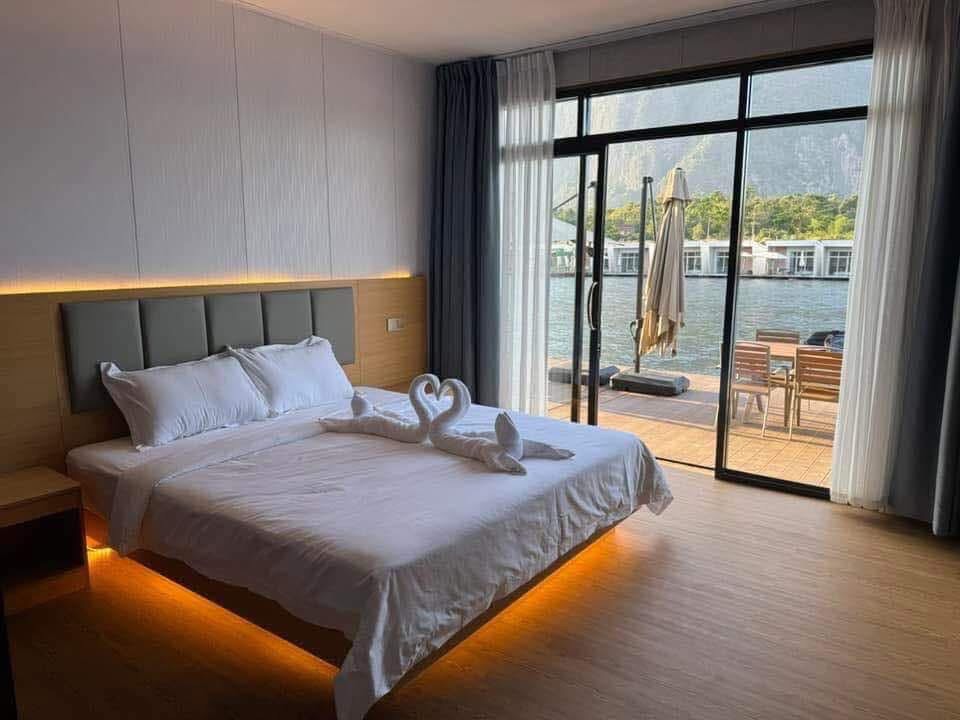 แพโรแมนติก