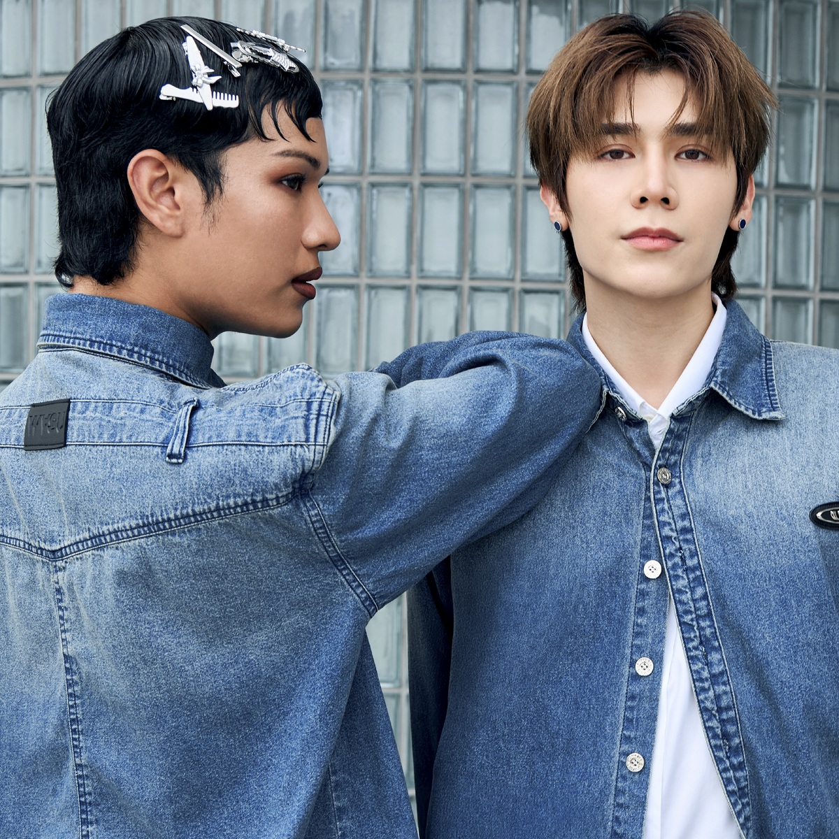 TIMELESS DENIM SHIRT