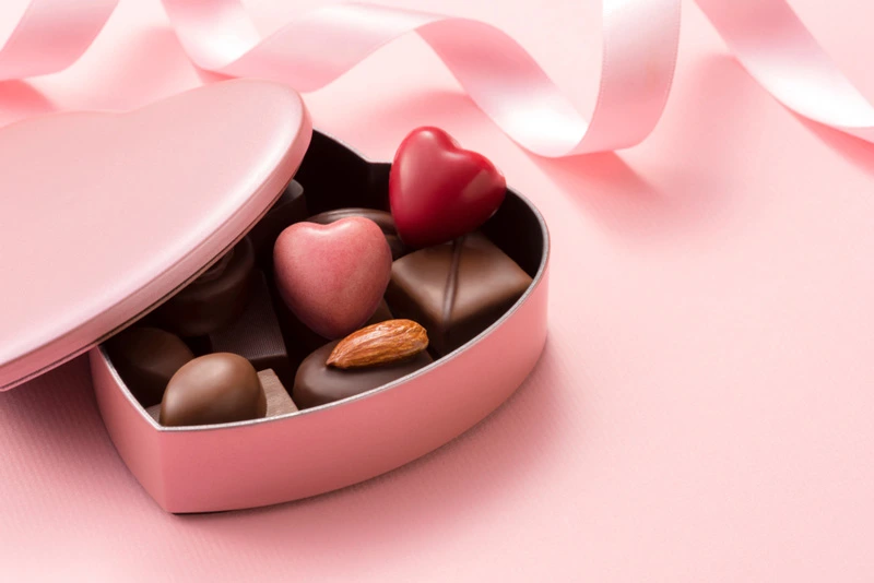 ช๊อคโกแลตของขวัญวาเลนไทน์ให้ผู้หญิง กึ่งบังคับ