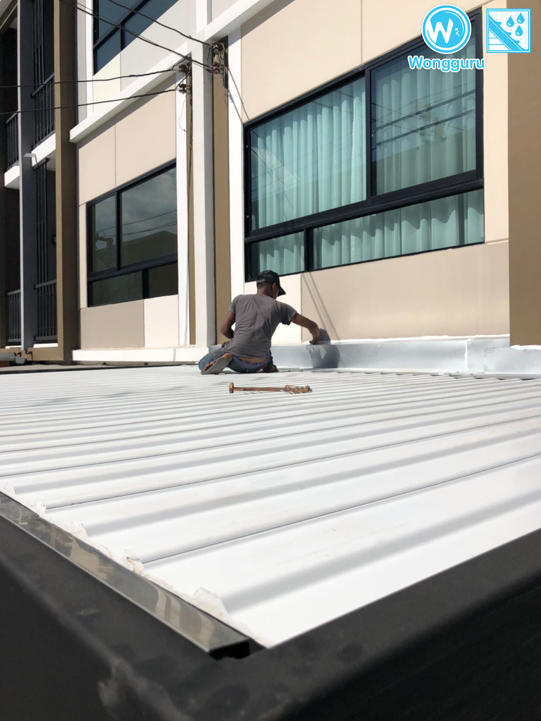 แผ่นไวนิลซ่อนรางน้ำ งานหลังคาโรงรถ พร้อมระแนงบังตา และตกแต่งรั้ว - Wongguru