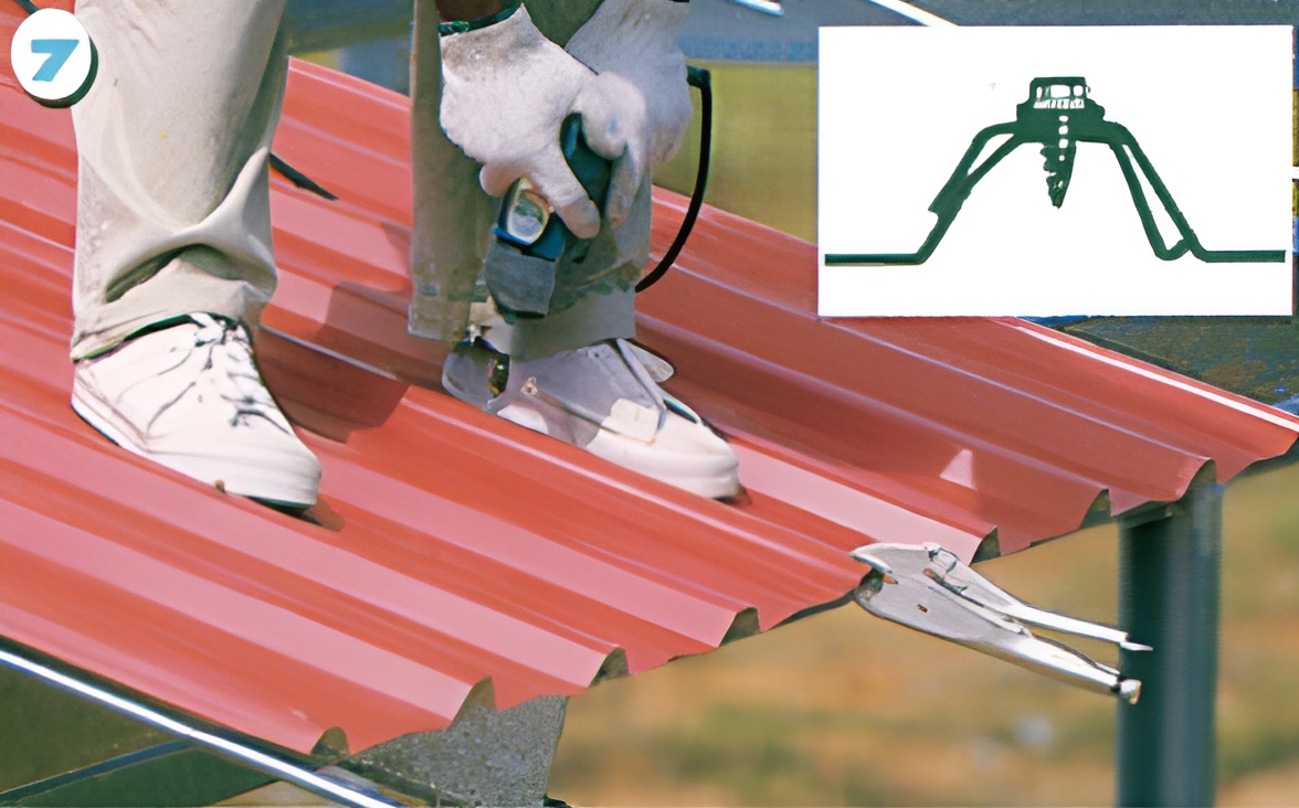 ขั้นตอนที่ 7 ทำการยึดสกรูบริเวณซ้อนทับทุกๆ สันลอน (สกรูสำหรับบริเวณซ้อนทับ ขั้นตอนที่ 7 ทำการยึดสกรูบริเวณซ้อนทับทุกๆ สันลอน (สกรูสำหรับบริเวณซ้อนทับ