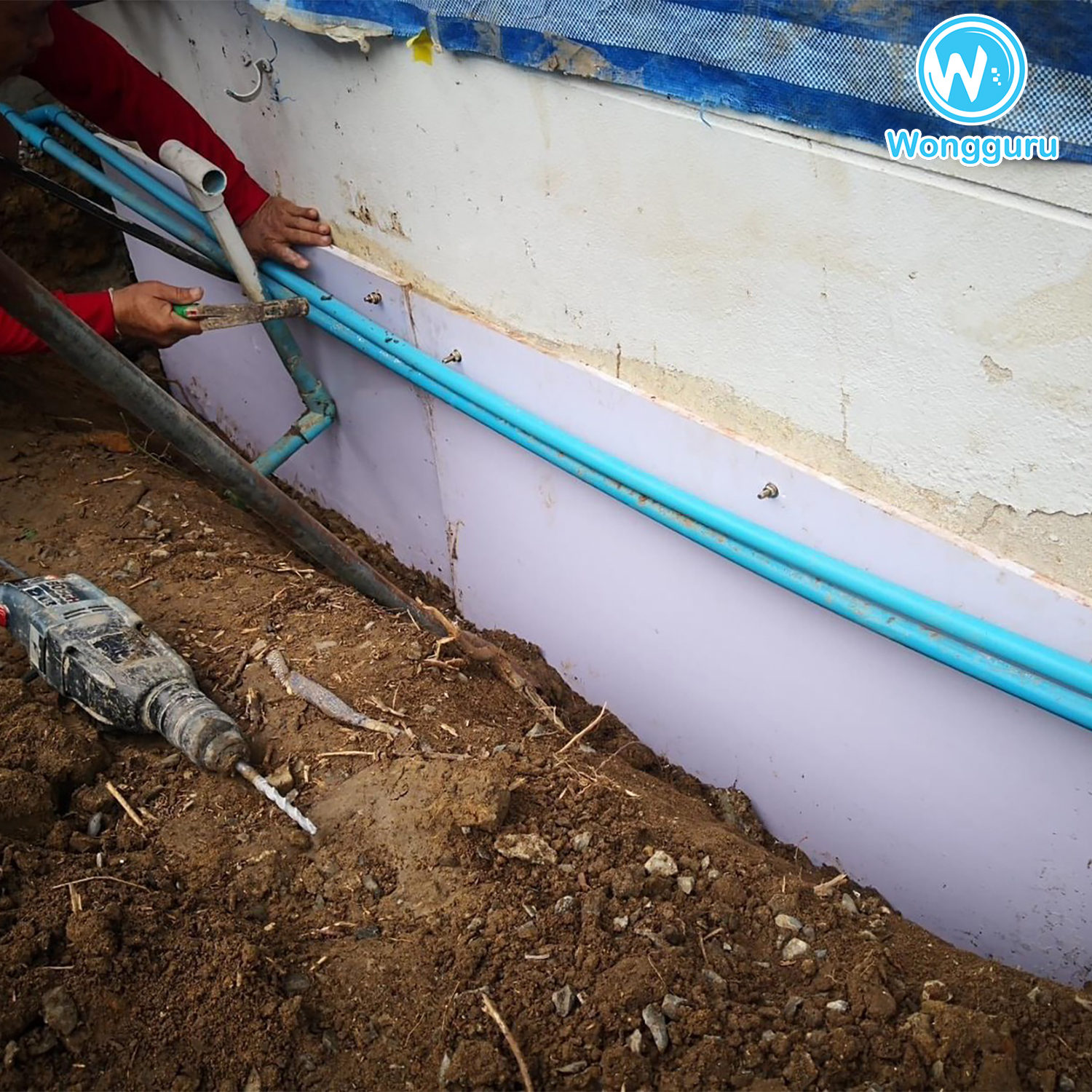 มาปิดโพรงเพื่อป้องกันท่อน้ำใต้ดินรั่วซึม มาปิดโพรงเพื่อป้องกันท่อน้ำใต้ดินรั่วซึม