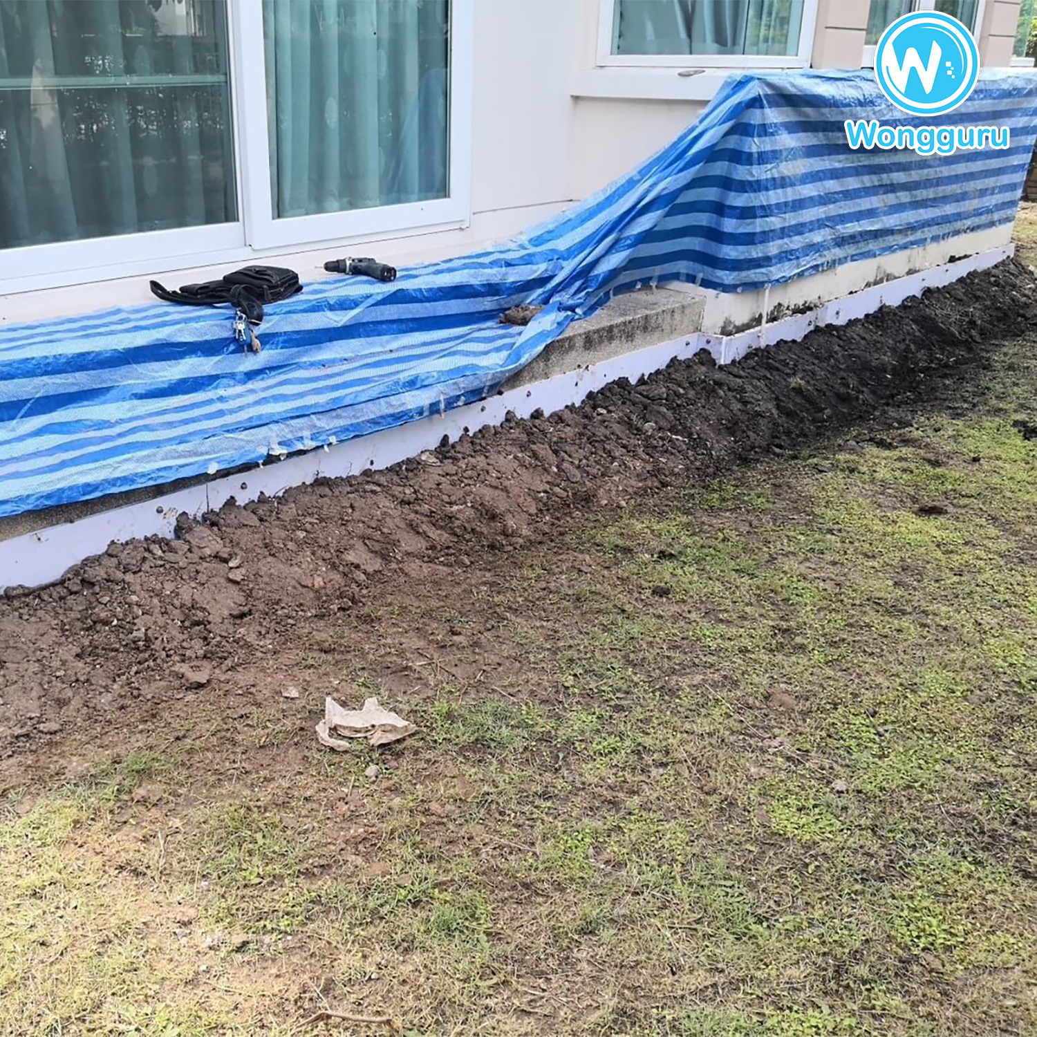 มาปิดโพรงเพื่อป้องกันสัตว์ร้ายไปอยู่ในโพรง มาปิดโพรงเพื่อป้องกันสัตว์ร้ายไปอยู่ในโพรง