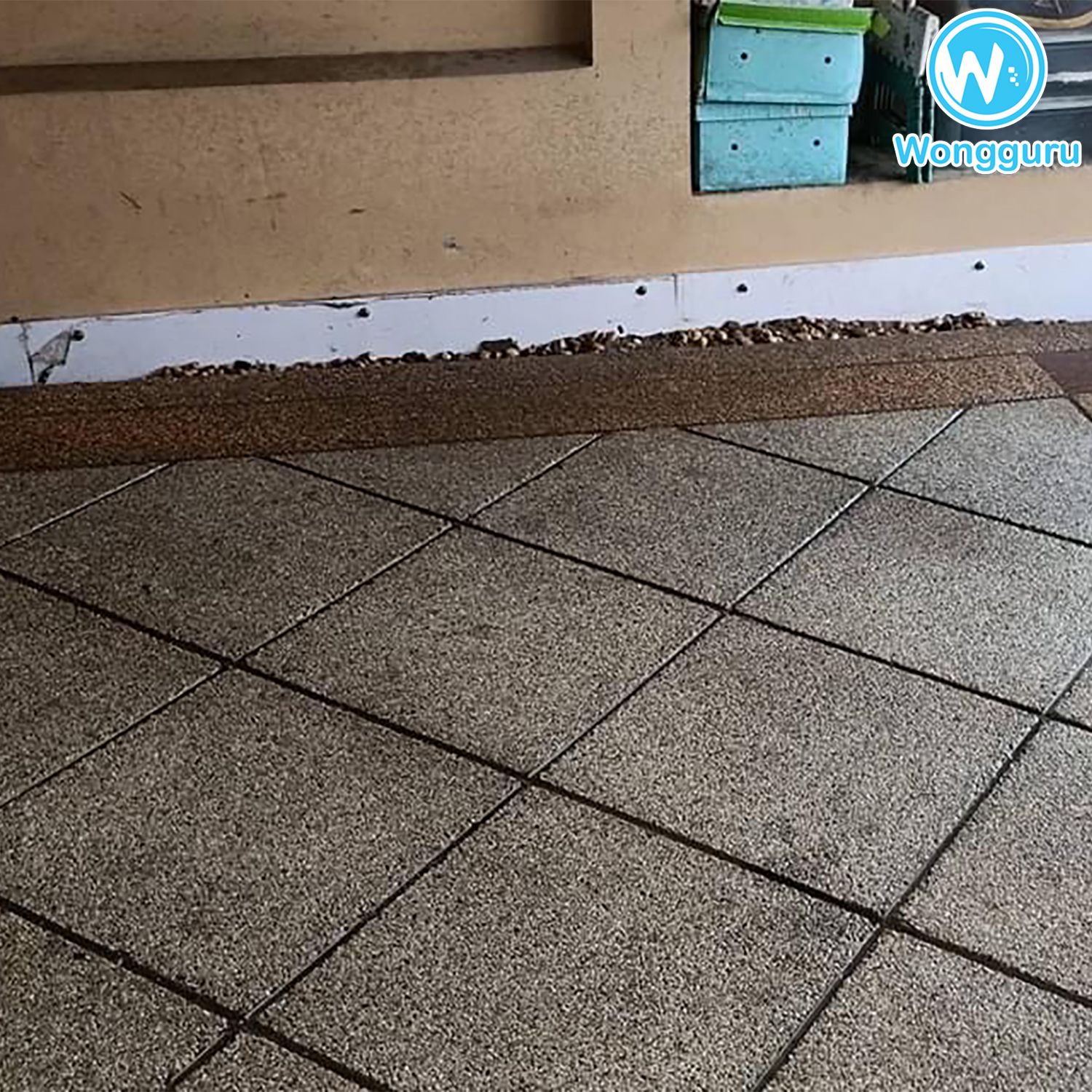 โพรงใต้บ้านที่โรงจอดรถ โพรงใต้บ้านที่โรงจอดรถ