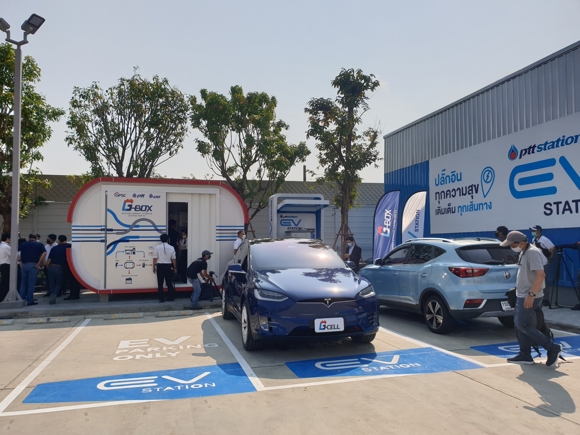 EV Fast Charger and Battery Energy Storage System