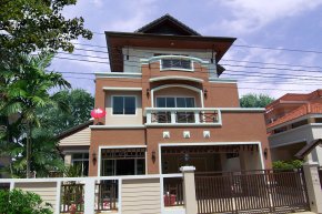 บ้านพักอาศัย 3 ชั้น Site.หมู่บ้านวรารมย์-มีนบุรี