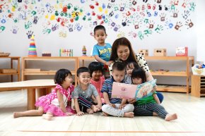 ประกาศรับสมัครงาน พี่เลี้ยงเด็ก ๒ ตำแหน่ง