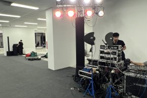 งานแพรวไอคอนนิค ตึก kronos วันที่ 11 ตค 67 ติดตั้งเครื่องเสียง ไฟ ทรัส by vsoundqlighting 
