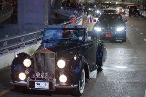 ส่องความคลาสสิก! Rolls-Royce ที่ใช้ต้อนรับ แอนโทเนีย โพซิ้ว รองอันดับ 1 Miss Universe 2023 