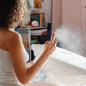 เปิดสูตรลับ! 5 ส่วนผสมยอดนิยมที่ "โรงงานรับผลิต Pillow Mist" แนะนำสำหรับคนหลับยาก