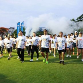 “One HomePro Fun Walk” นับก้าววิ่งแปลงเป็นเงินบริจาคผ่านโครงการ “ก้าวเพื่อผู้สูงวัยในภาวะพึ่งพิง โรงพยาบาลศิริราช