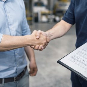 คัดเลือกซัพพลายเออร์